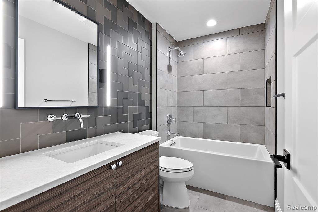 4995 Saddleridge Trail, Ann Arbor, MI 48105 — Photo 34
