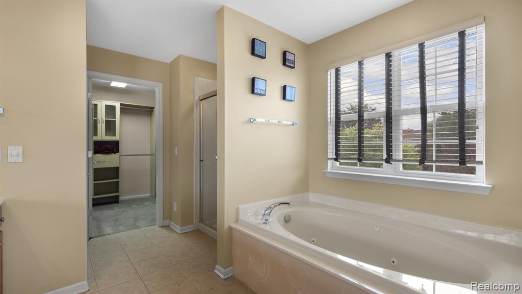 7164 MILLROCK Avenue, Shelby Twp, MI 48317 — Photo 12
