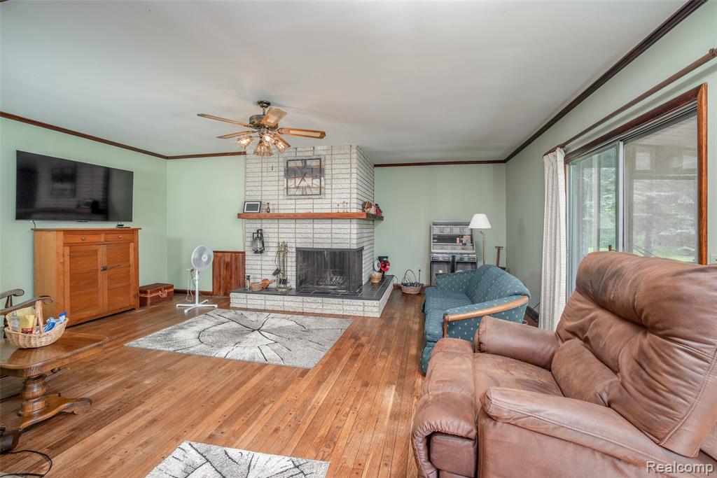 560 Coats Road, Lake Orion, MI 48362 — Photo 17