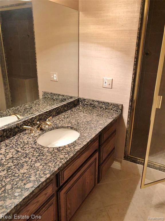 5846 CLEARVIEW Drive, Troy, MI 48098 — Photo 33