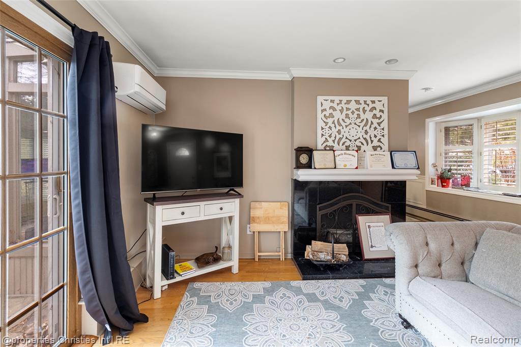 16219 Elizabeth Street, Beverly Hills, MI 48025 — Photo 12
