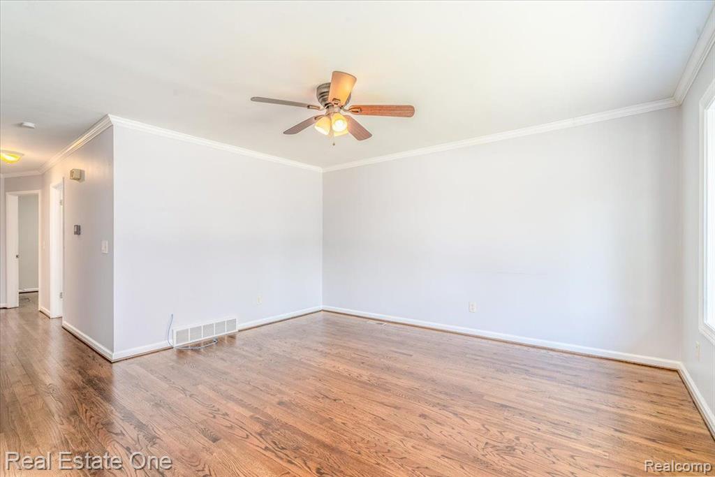 8041 FREMONT Street, Westland, MI — Photo 11