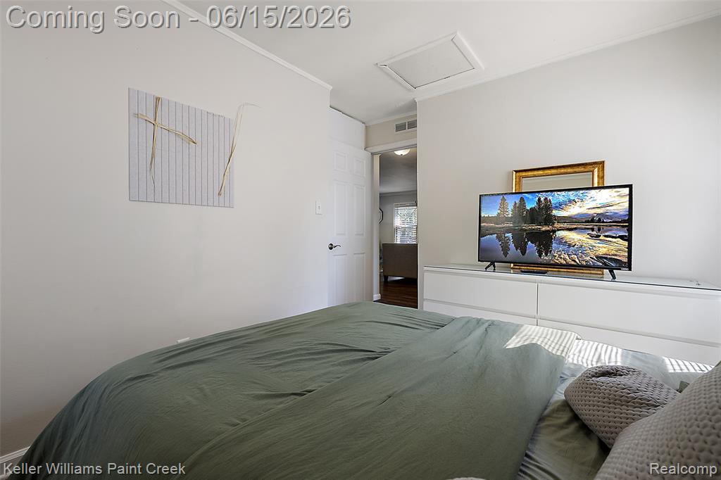 608 E Windemere Avenue, Royal Oak, MI 48073 — Photo 17