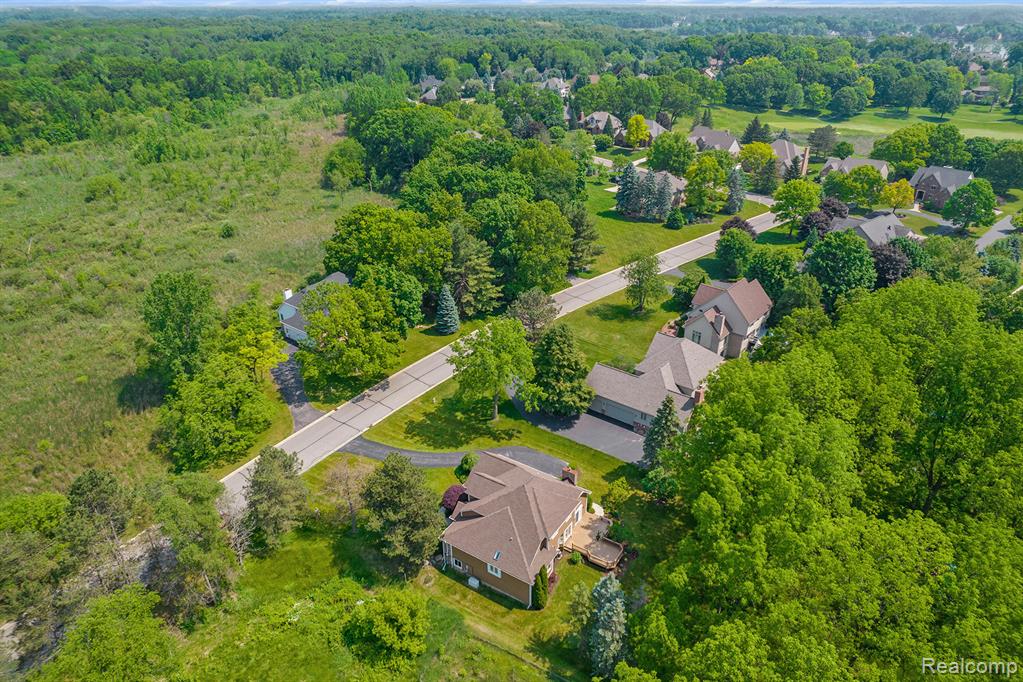 4118 Pinehurst Drive, Howell, MI 48843 — Photo 38