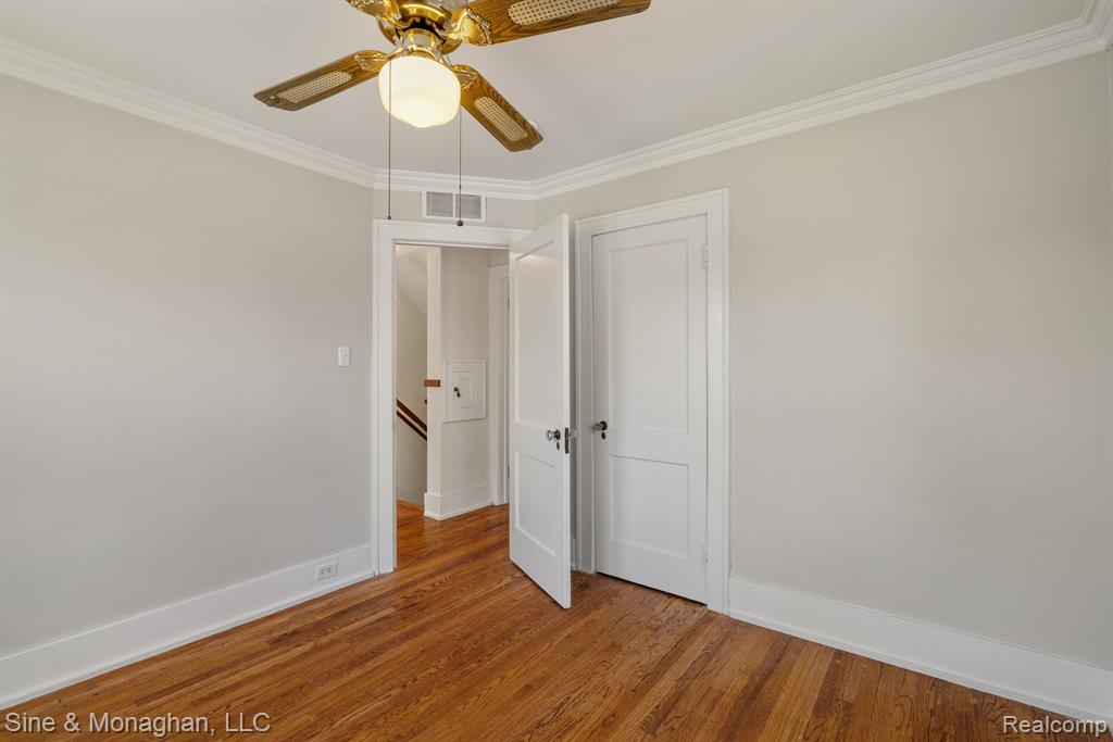 797 WASHINGTON Road, Grosse Pointe, MI 48230 — Photo 29