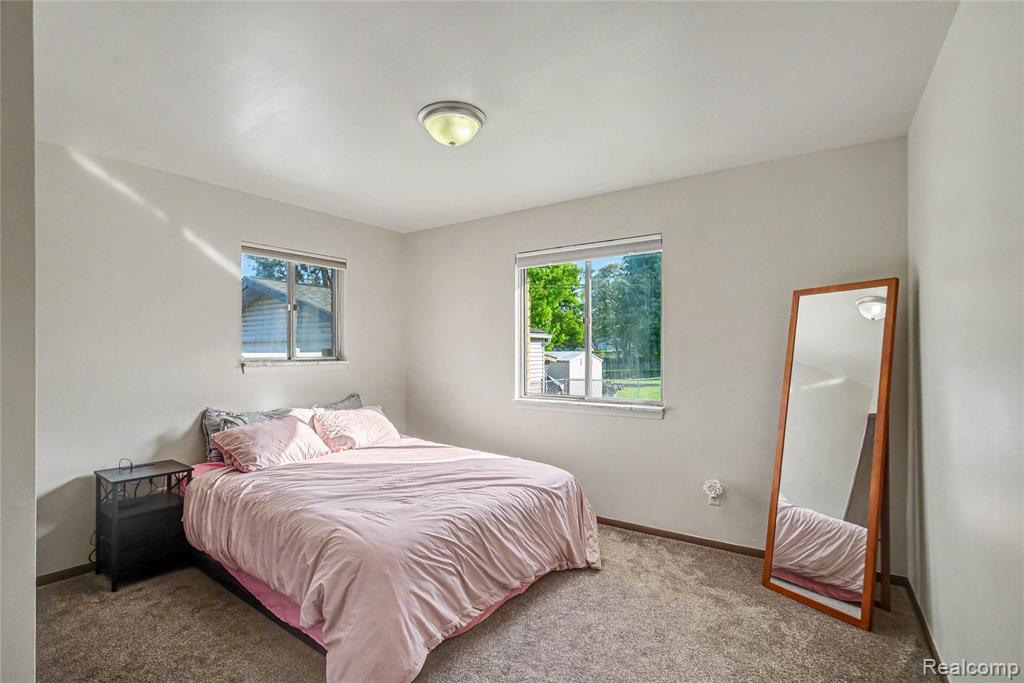 8530 Canal Road, Sterling Heights, MI 48314 — Photo 14