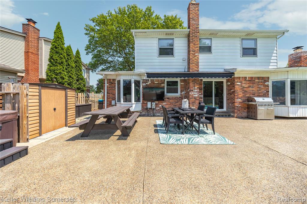 5795 LIMESTONE Drive, Troy, MI 48085 — Photo 41
