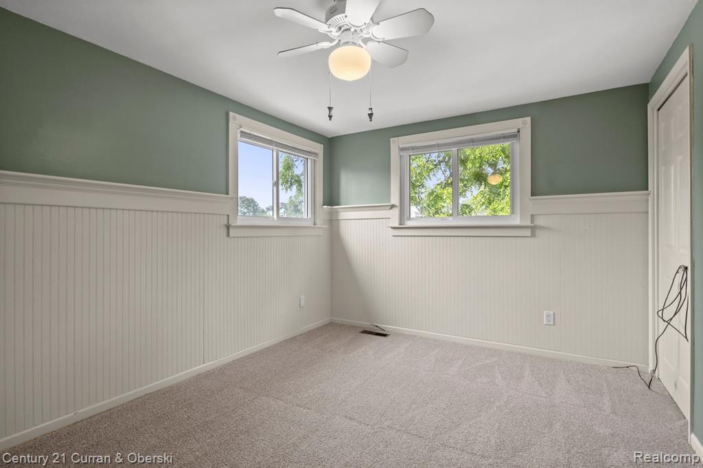 917 N MELBORN Street, Dearborn, MI 48128 — Photo 28