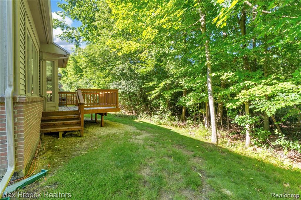 7330 Crackling Creek Circle, 4, West Bloomfield, MI — Photo 34