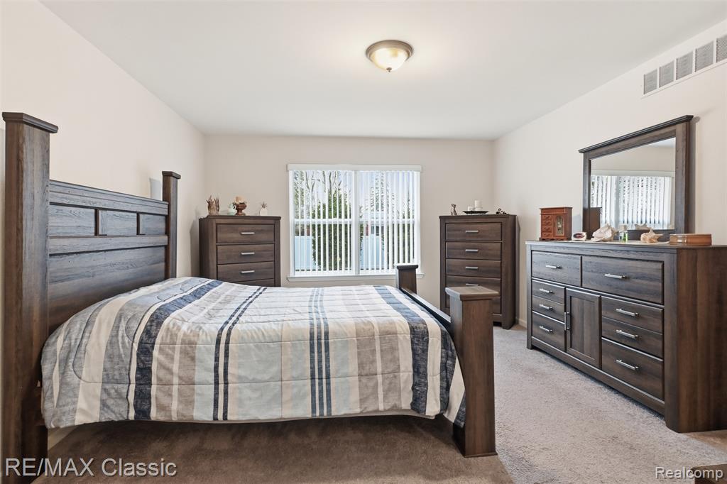 9260 Liberty Court, Livonia, MI 48150 — Photo 9