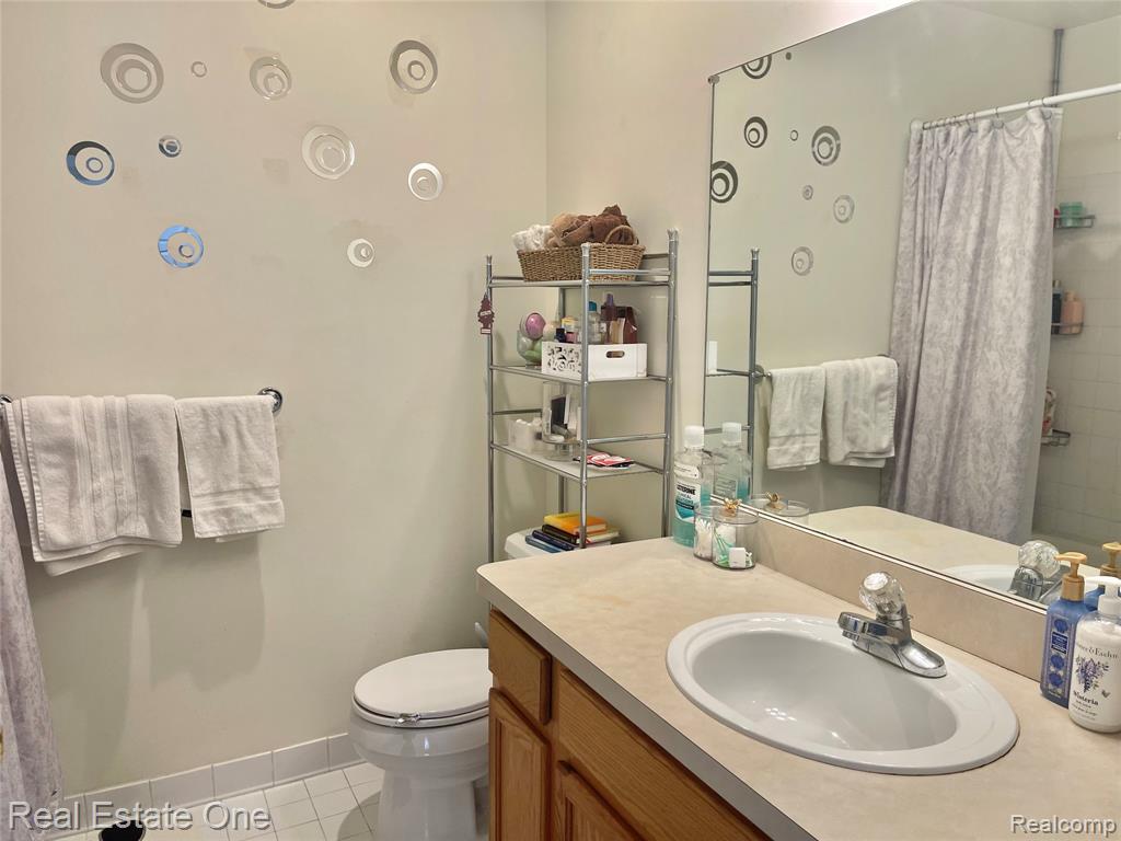 43267 Woodbridge Drive, Clinton Twp, MI 48038 — Photo 14