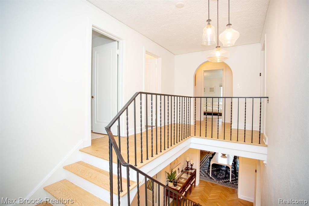 26008 Pembroke Road, Huntington Woods, MI — Photo 52