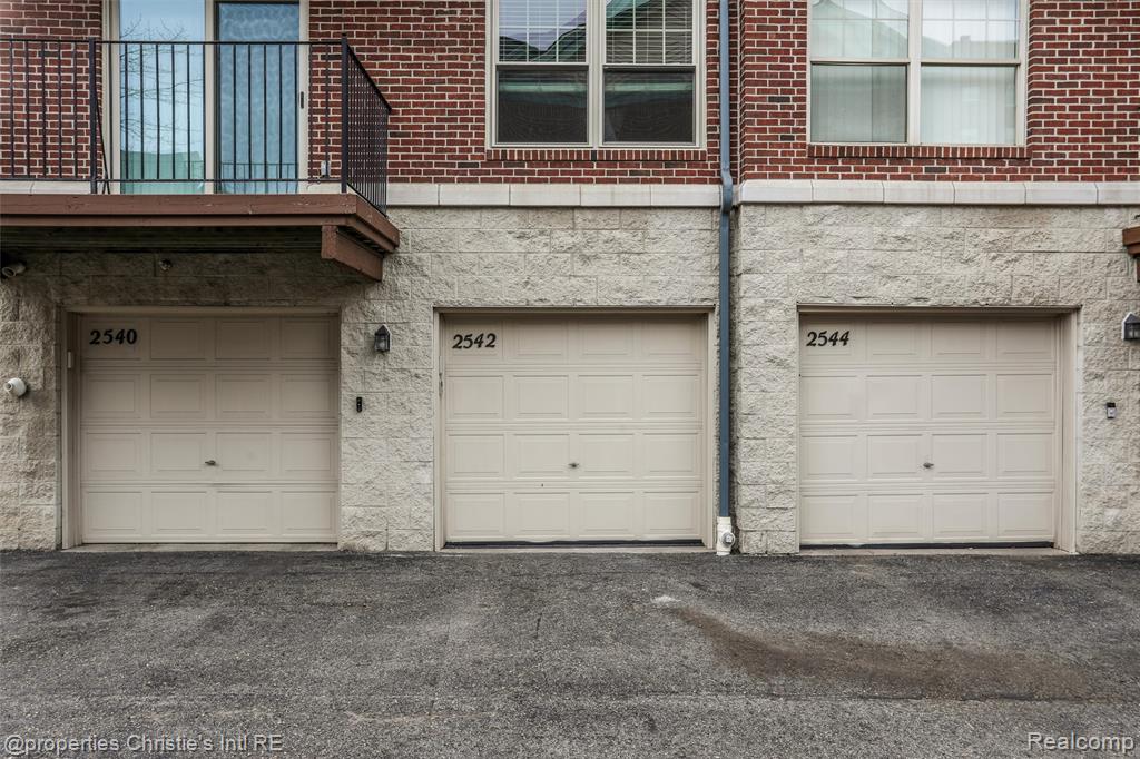 2542 WOODWARD Avenue, Detroit, MI 48201 — Photo 27