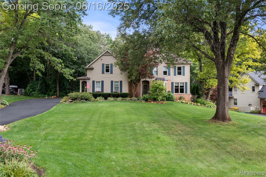 7085 Hickory Hollow Circle, Clarkston, MI 48348 — Photo 3