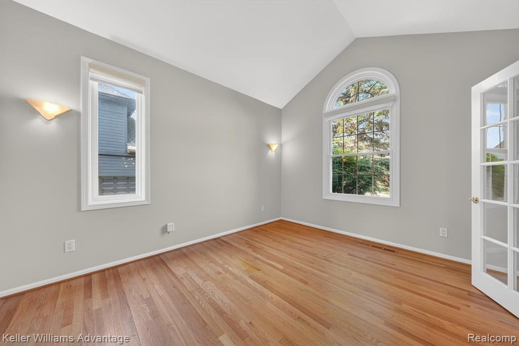 6356 Branford Drive, West Bloomfield, MI — Photo 10