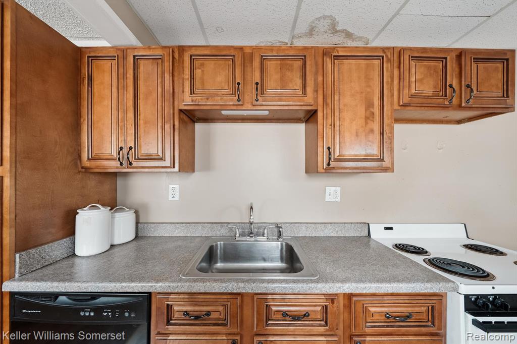 1511 E Harry Avenue, Hazel Park, MI 48030 — Photo 17