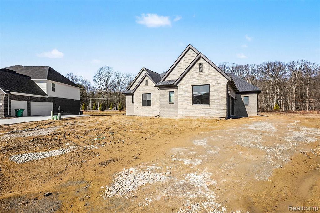 56211 Stone Falcon Drive, Shelby Twp, MI 48315 — Photo 42