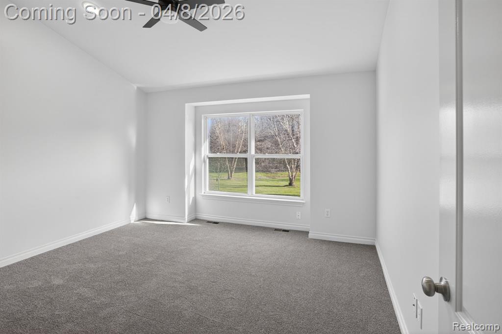 4475 Cross Creek Boulevard, Burton, MI 48509 — Photo 42