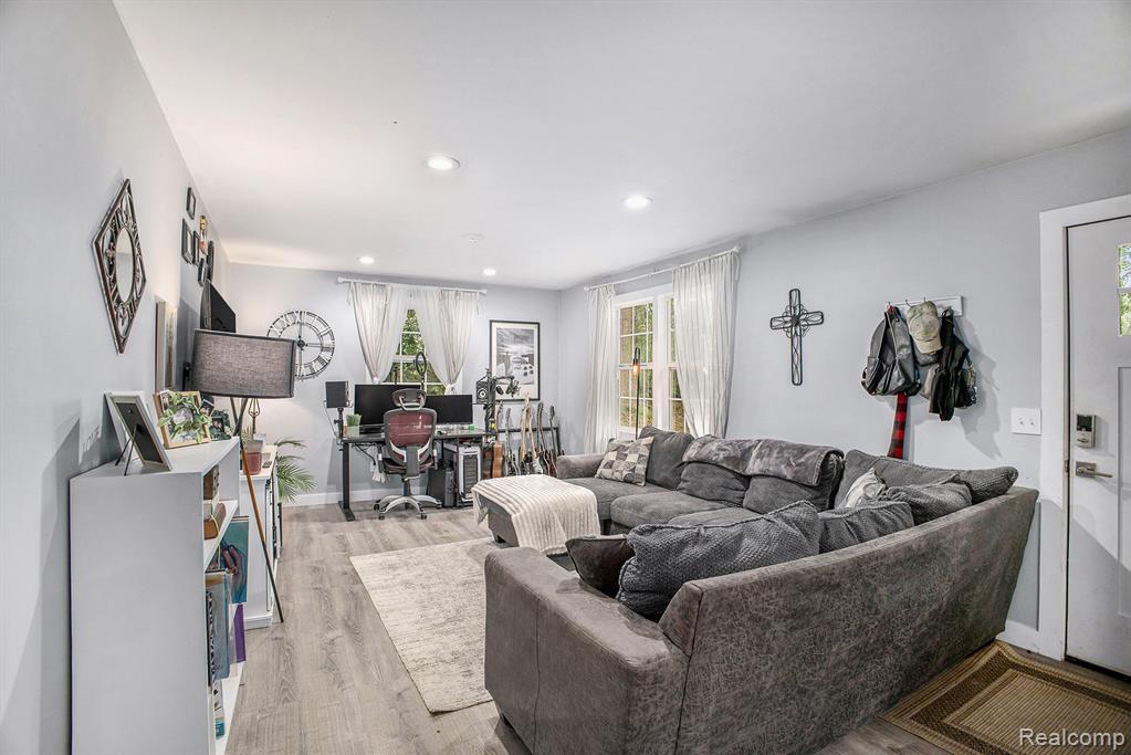 664 E HIGHLAND Road, Howell, MI 48843 — Photo 12