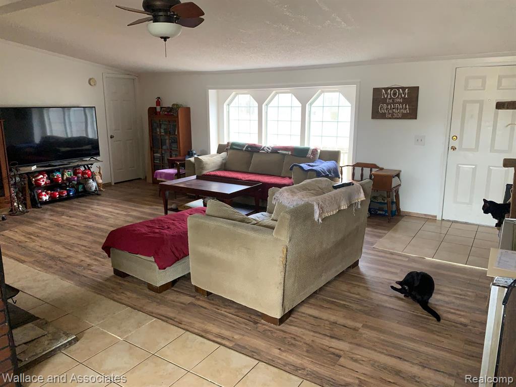 8407 SMITHS CREEK Road, Wales, MI — Photo 6