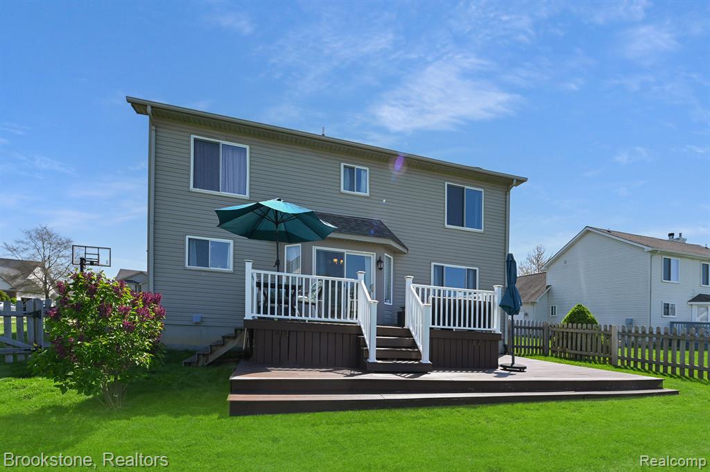 8344 DEER CREEK Court, Grand Blanc, MI 48439 — Photo 28
