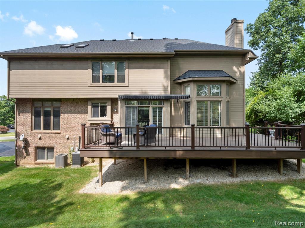 7253 CARLYLE, West Bloomfield, MI — Photo 60