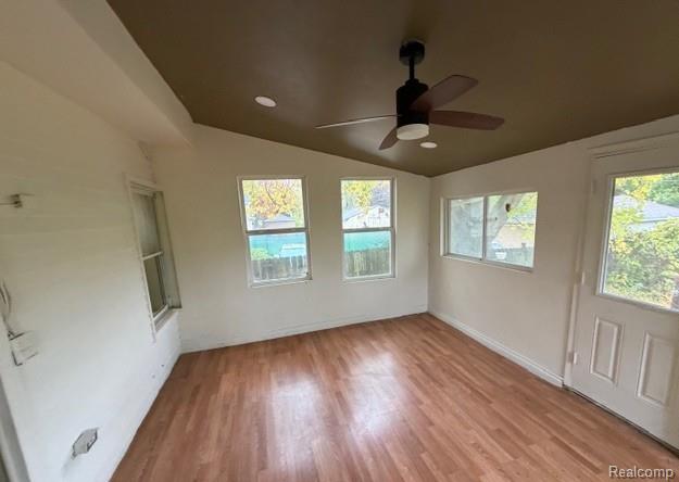 74 E Fairmount Avenue, Pontiac, MI 48340 — Photo 8