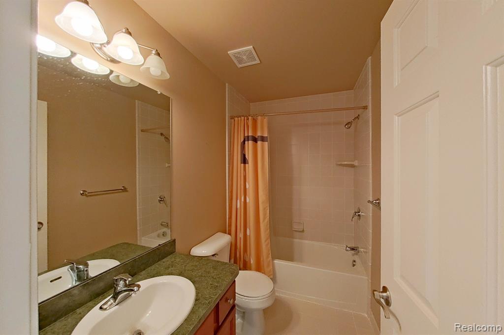 50610 HAWTHORNE Court, Northville, MI 48168 — Photo 26