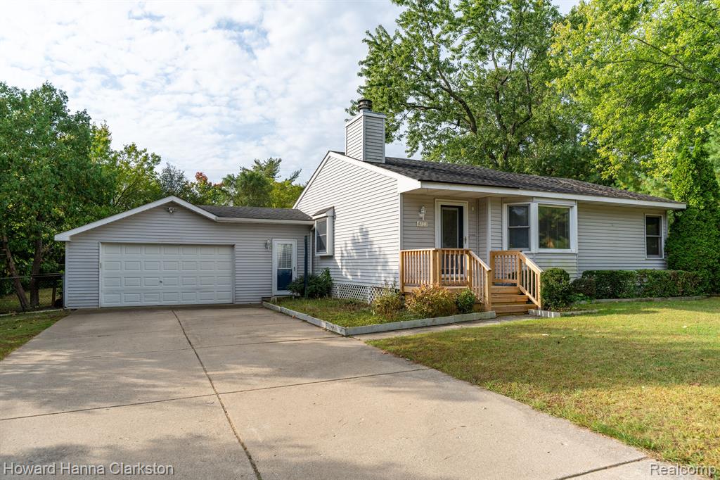 6183 Jameson Drive, Waterford, MI 48329 — Photo 32