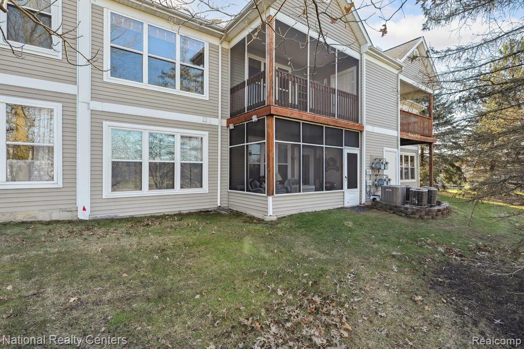 1490 FOX POINTE Circle, Ann Arbor, MI 48108 — Photo 36