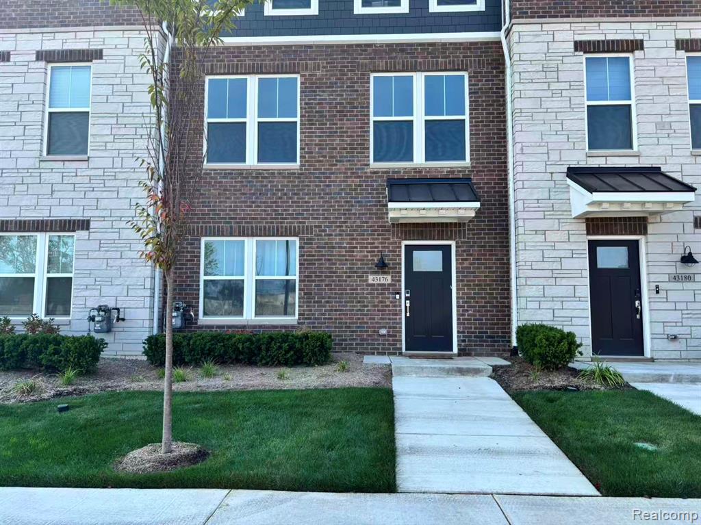 43176 Atwood Avenue, Novi, MI — Photo 3