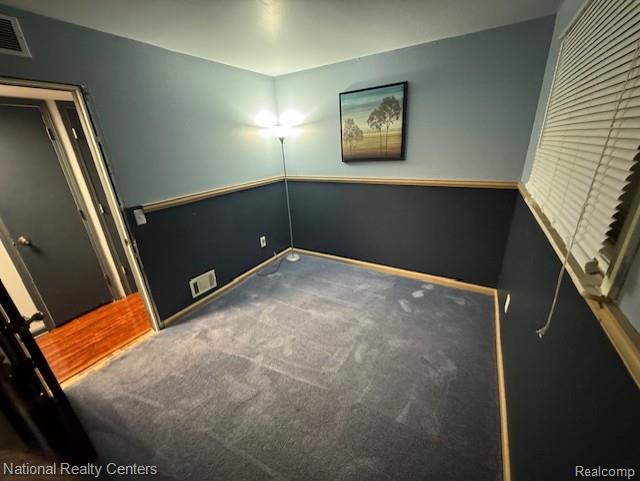 22848 N Brookside Drive, Dearborn Heights, MI 48125 — Photo 34