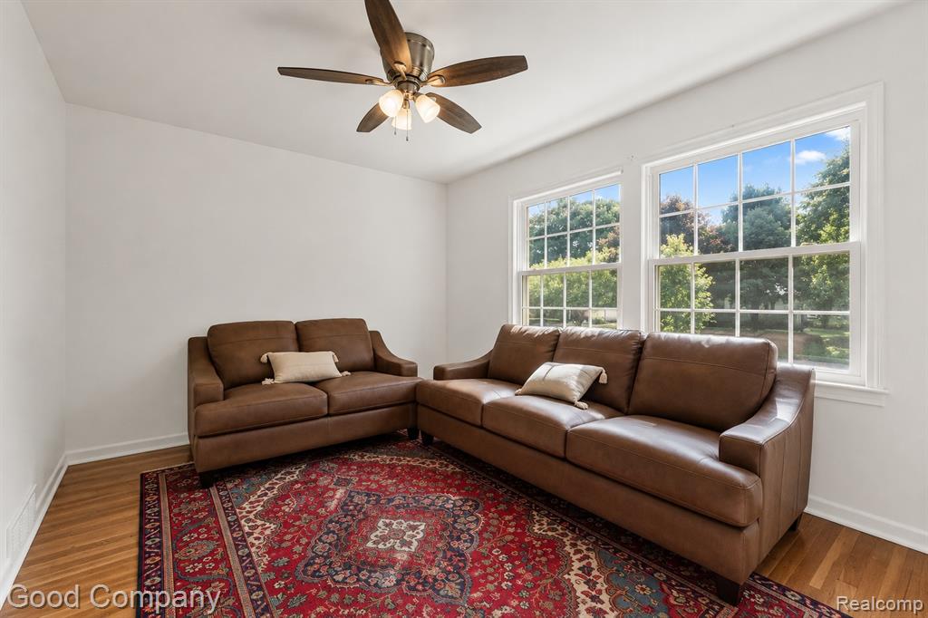 833 Cobblestone Drive, Rochester Hills, MI 48309 — Photo 10