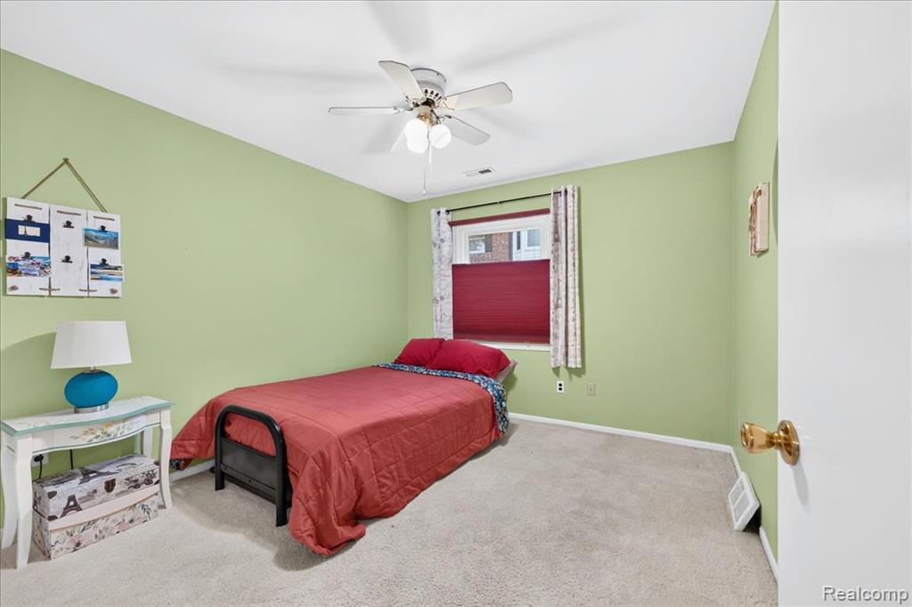 8421 Mathias, 11, Grosse Ile, MI 48138 — Photo 16