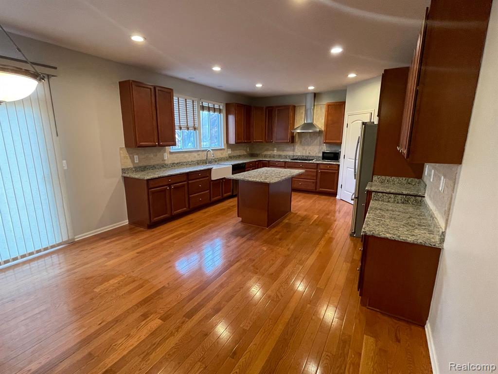 41693 CRANE Way, Novi, MI — Photo 6
