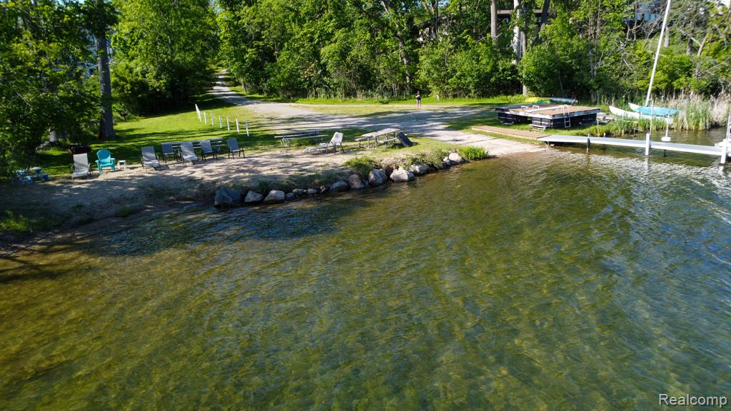 6084 Upper Straits Boulevard, West Bloomfield, MI 48324 — Photo 53
