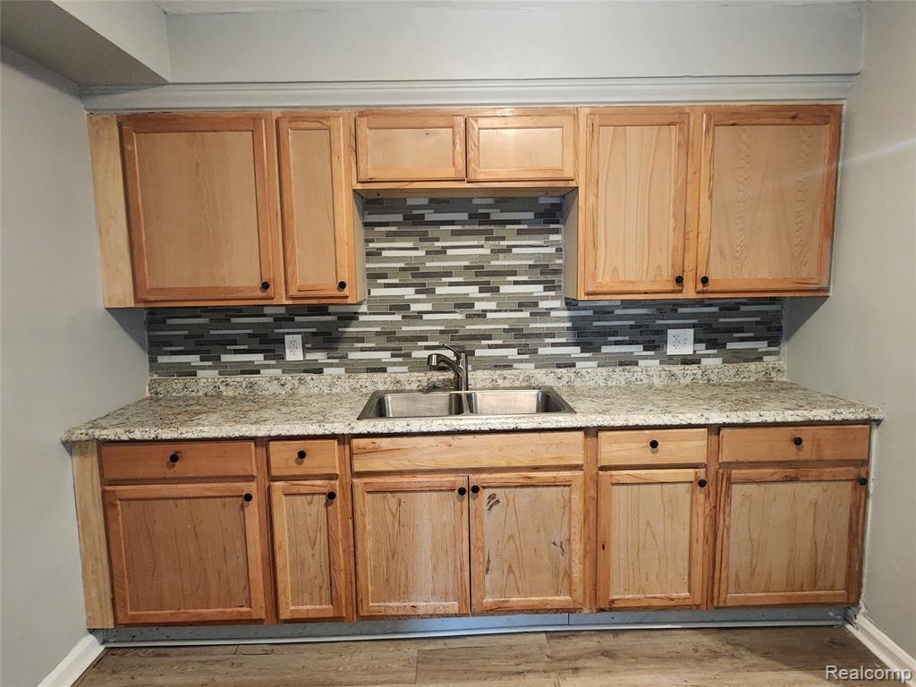 15000 Mayfield Street, Detroit, MI 48205 — Photo 15