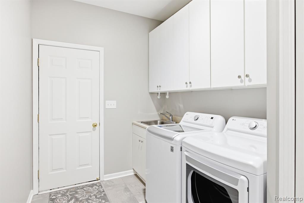 954 Edison Shores Court, Port Huron, MI 48060 — Photo 25