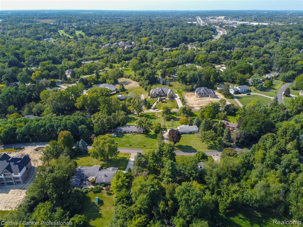 3260 Chickering Lane, Bloomfield Hills, MI 48302 — Photo 15
