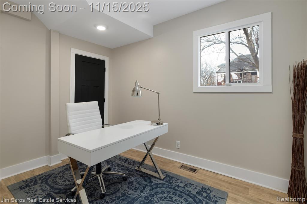 2462 Townsend Street, Detroit, MI 48214 — Photo 19