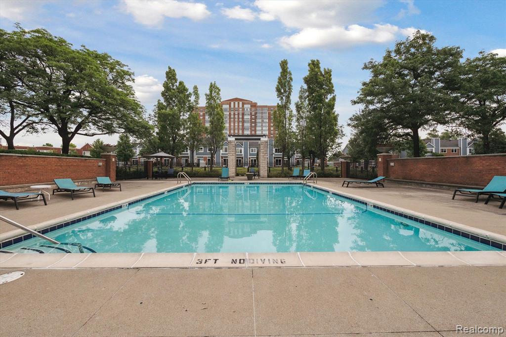 3320 SPINNAKER Lane, 74-14C, Detroit, MI 48207 — Photo 47