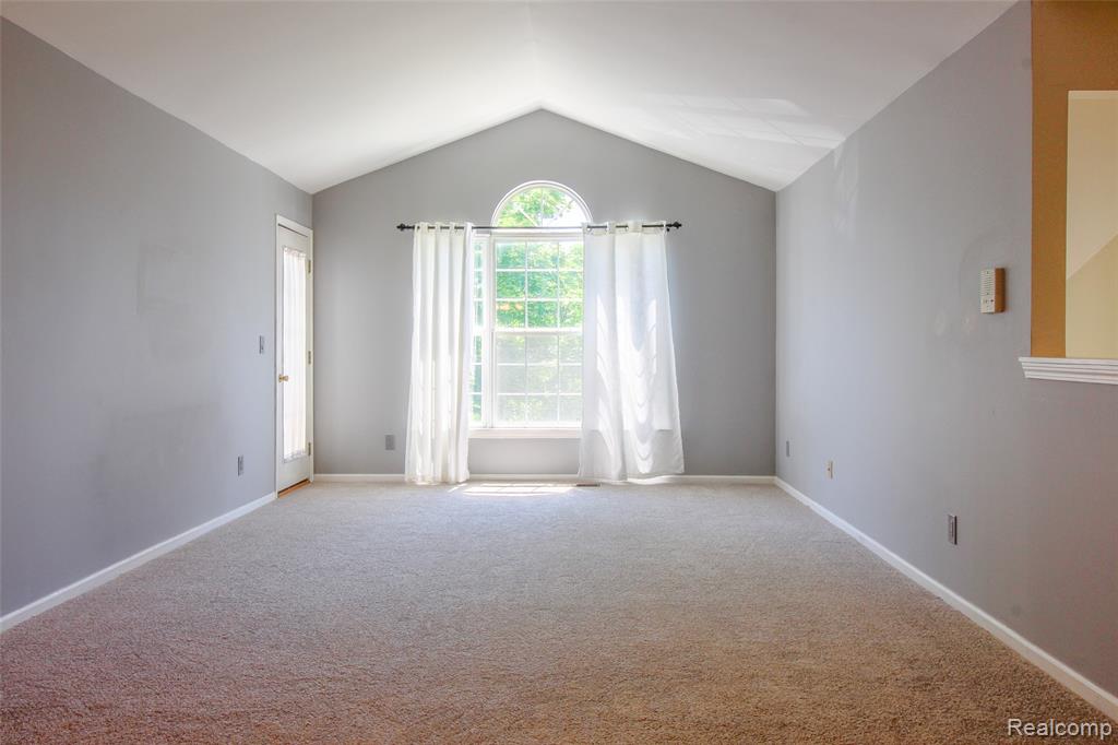 56501 Chesapeake Trail, 57, Utica, MI 48316 — Photo 17