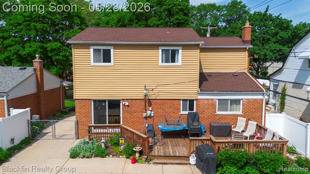 430 N Batchewana Street, Clawson, MI — Photo 29