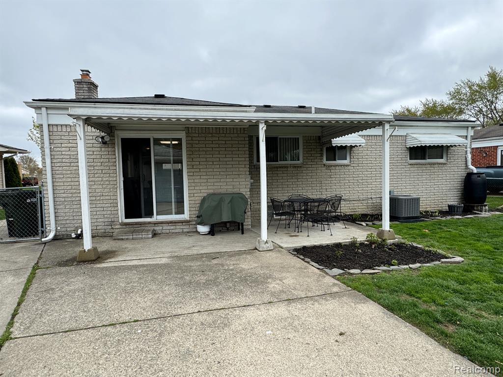 40137 Walter Drive, Sterling Heights, MI 48310 — Photo 59
