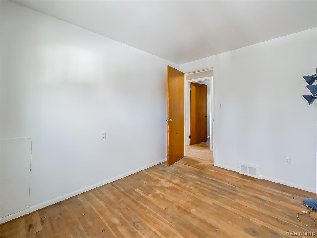 430 N Dobson Street, Westland, MI — Photo 15