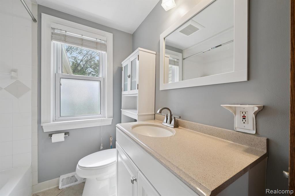 57 High Street, Mount Clemens, MI 48043 — Photo 26