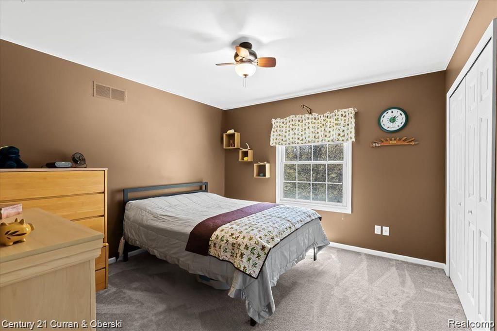9810 GOLDFINCH Court, Saline, MI 48176 — Photo 25