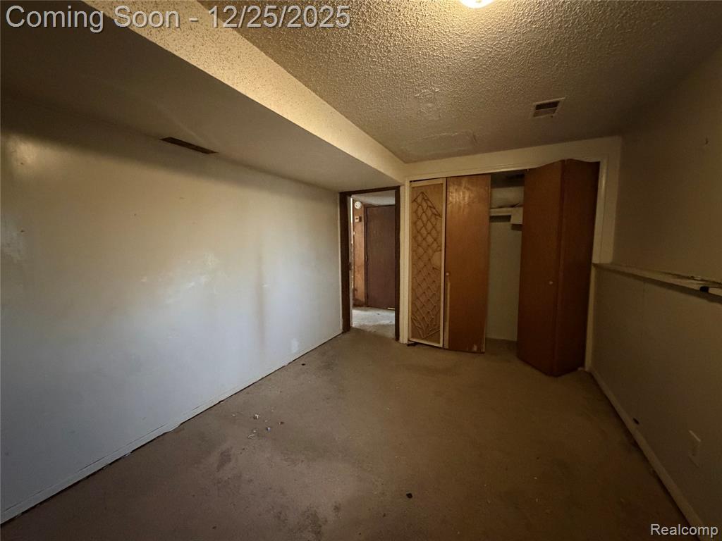 2236 Rosenfield Drive, Flint, MI 48505 — Photo 7