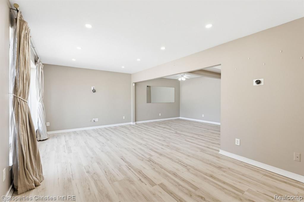 8700 Common Road, Warren, MI 48093 — Photo 5