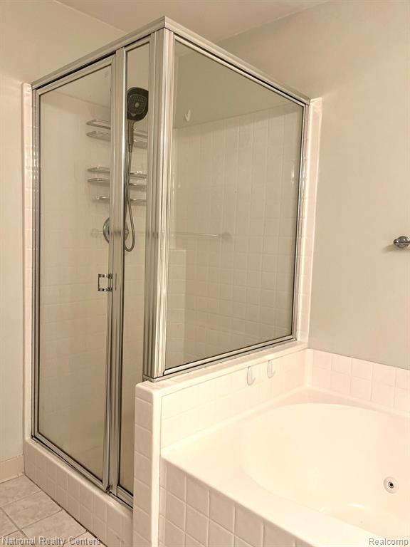 28071 CARLTON WAY Drive, Novi, MI 48377 — Photo 31